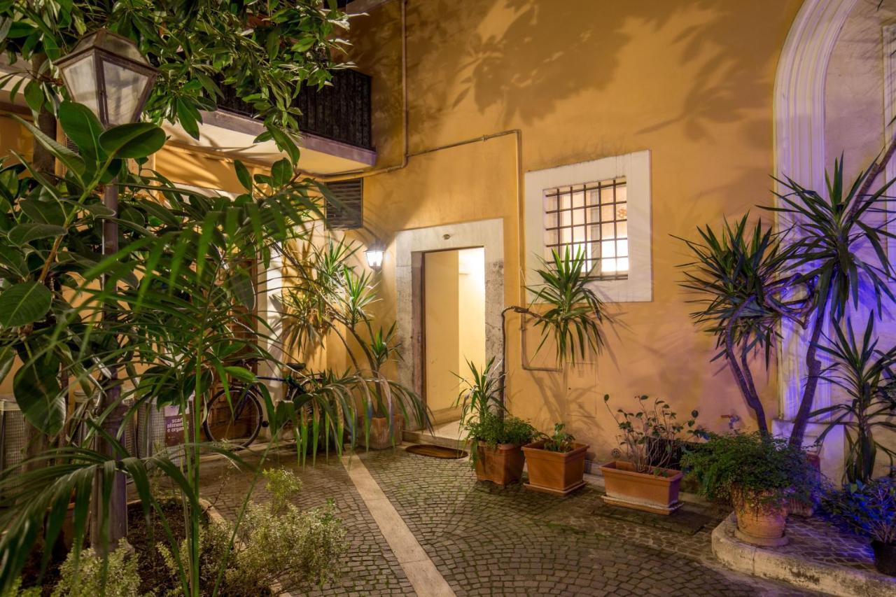 Navona Blue Apartment *
